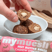 7x3 Nut Butter Balls Cajou Fraise