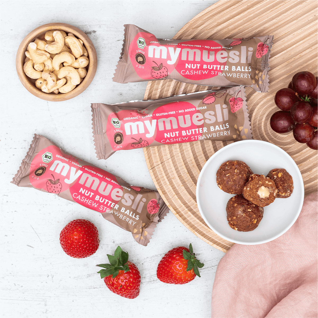 7x3 Nut Butter Balls Cajou Fraise