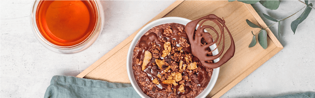 Chocolate Overnight Oats in einer Schüssel
