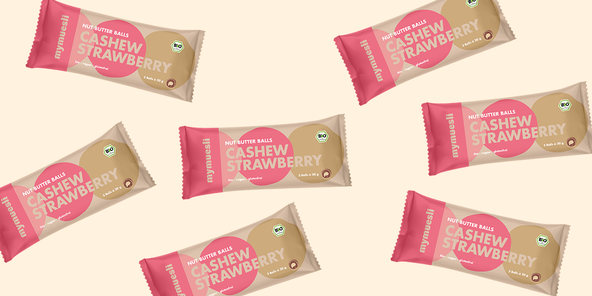 article02-nbb-7-cashew-strawberry.png