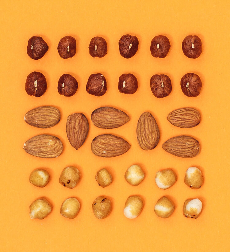 article1a-snackmixes-pretzelnuts.jpg