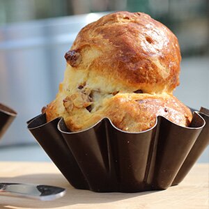 Brioches sind eine französische Gebäckspezialität aus Hefeteig